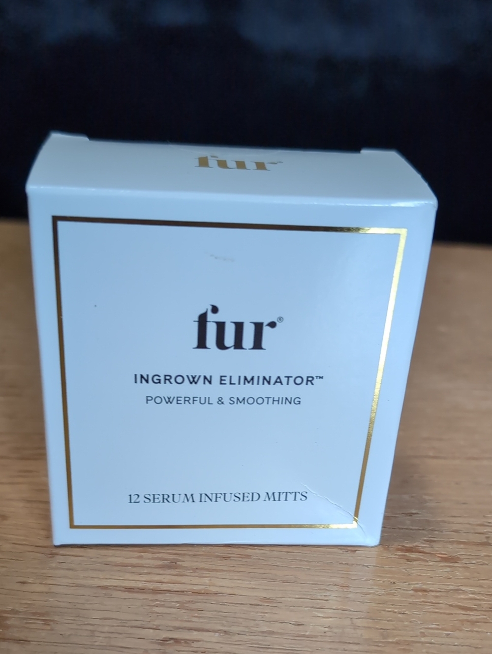 Ingrown Eliminator Serum-Infused Mitts — White
